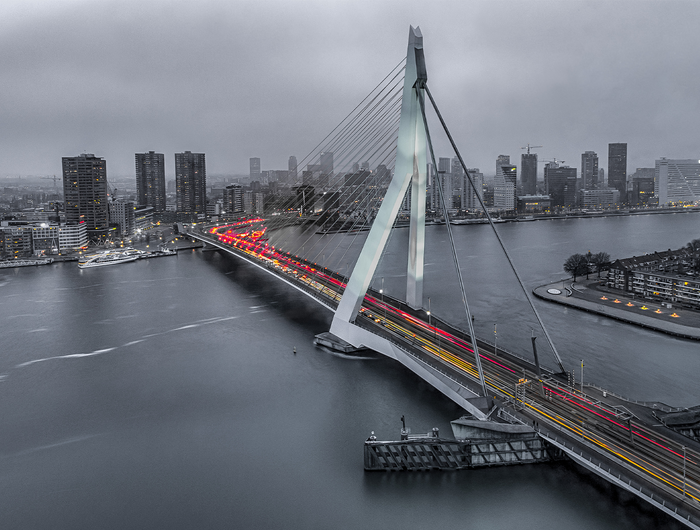 <h2>Voor de echte </h2><h2>Rotterdammert</h2>